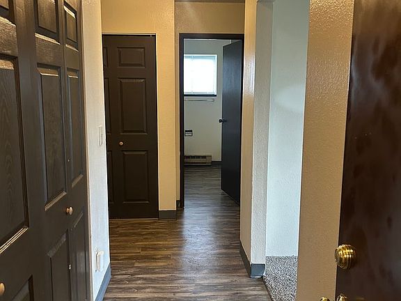 2nd image of 933 N Baker Ave #10