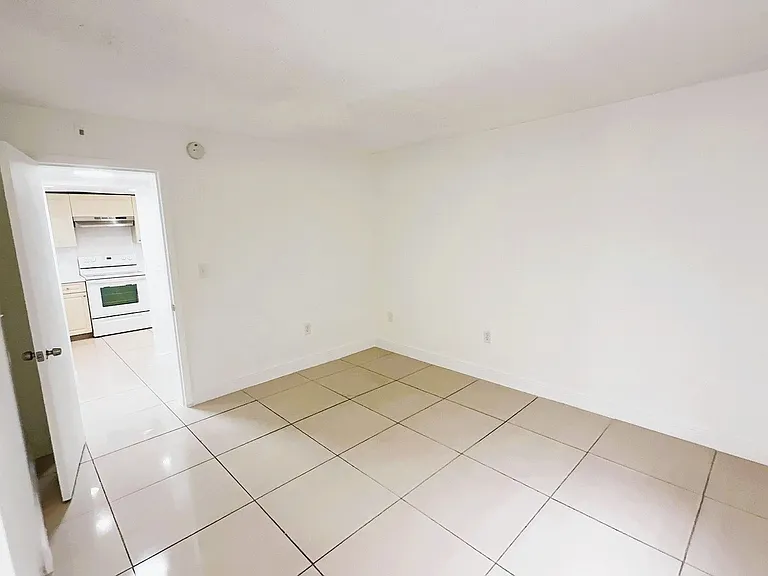 Pacifica Apartments — Photo 16