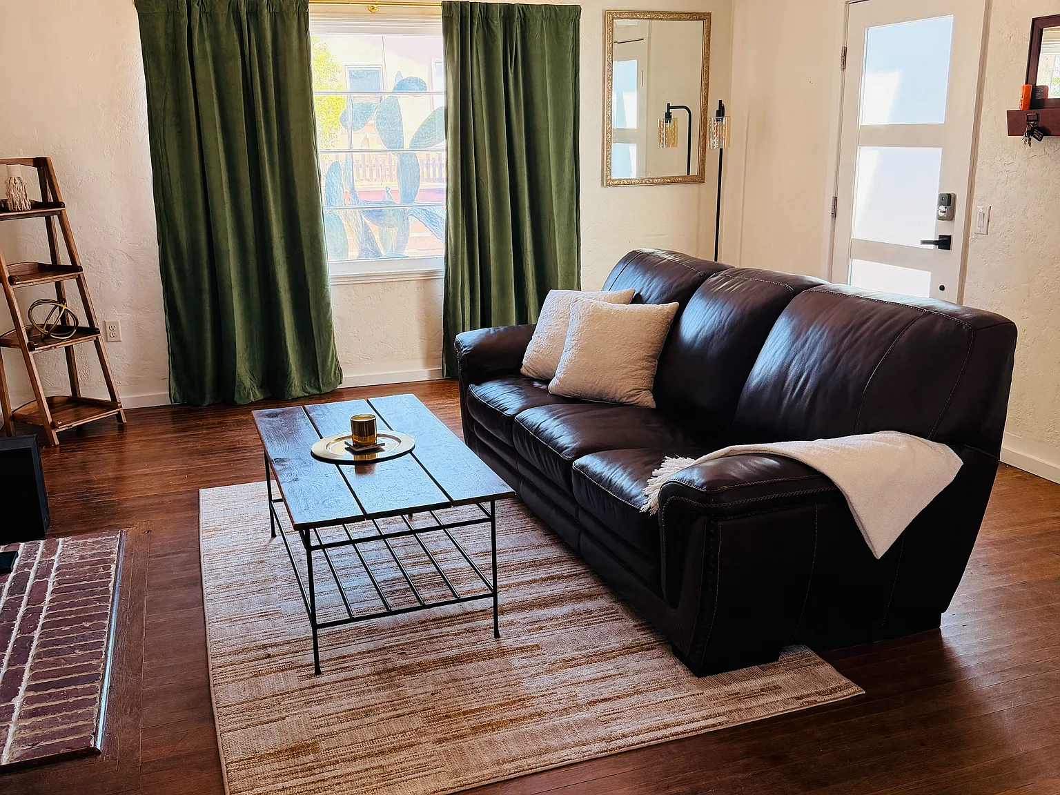 2 bed, 1116 sqft, $2,850 — Photo 1