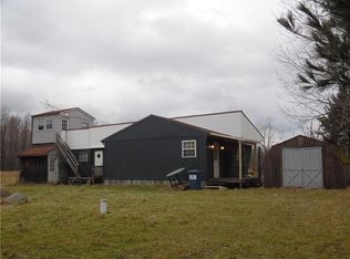 18321 Conneautville Rd, Conneautville, PA 16406