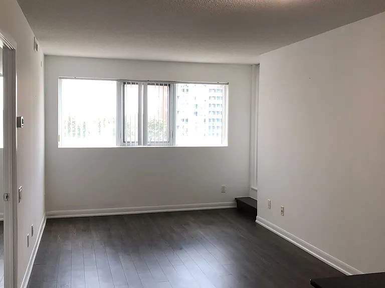 5162 Yonge St #515 — Photo 6