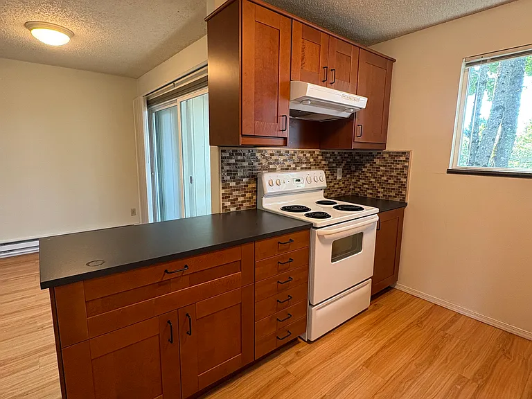 5910 SE 41st Ave #4.0 — Photo 2