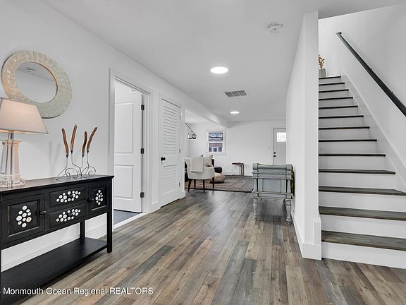 5th image of 37 Oceanview Ave