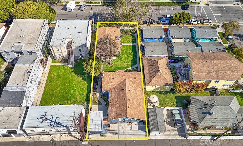 1st image of 1054-1056 E 1st St