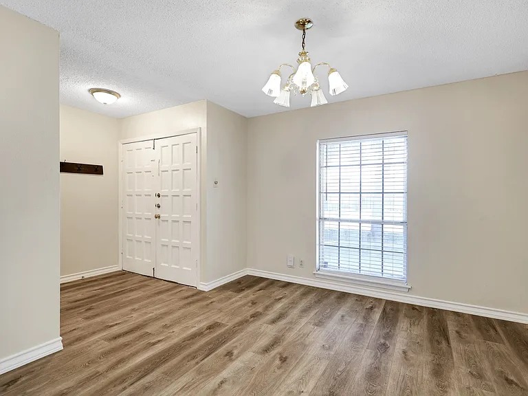 6123 Pecan Trl — Photo 16