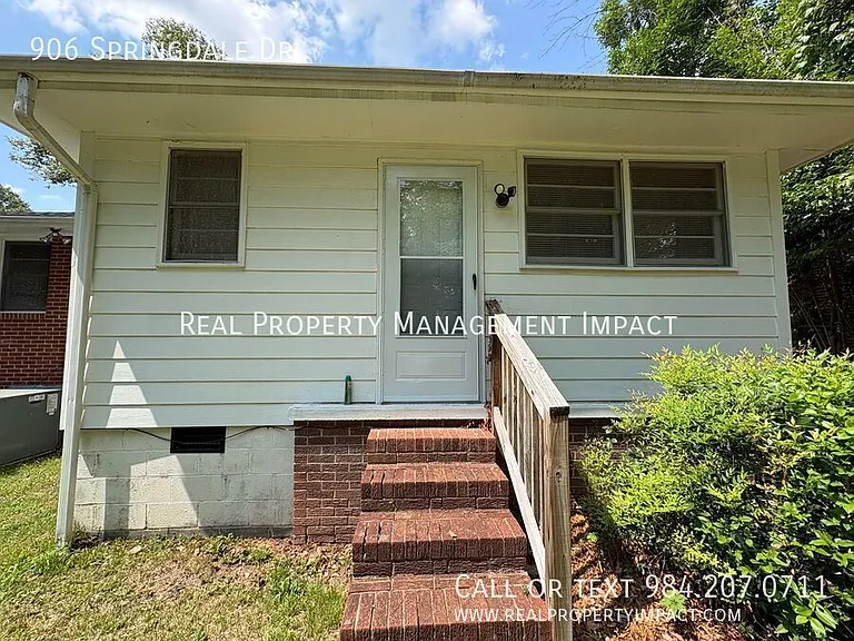 906 Springdale Dr — Photo 23