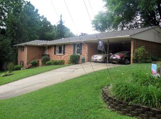 405 Starmont Dr, Danville, VA 24540