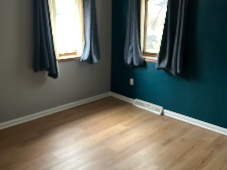 10401 Degrand Dr — Photo 33