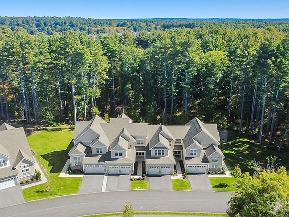 2nd image of 12 Plimpton Farm Rd #12