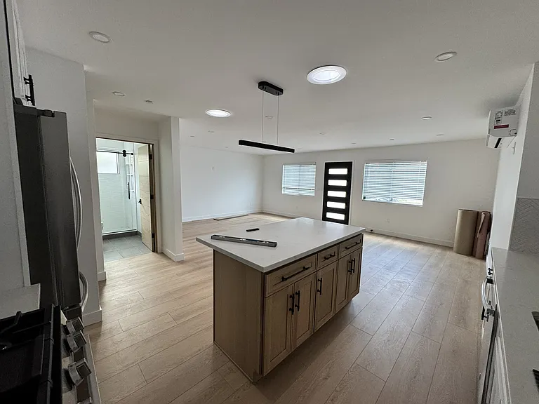6455 Amigo Ave — Photo 7