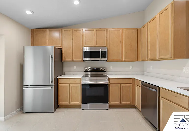 12 Llovera Pl #A — Photo 13