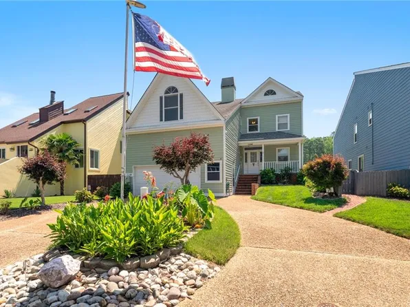1148 Birdneck Lake Dr, Virginia Beach, VA 23451