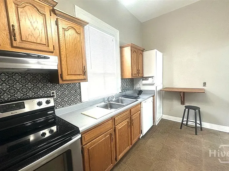 116 E Bolton St #2 — Photo 20