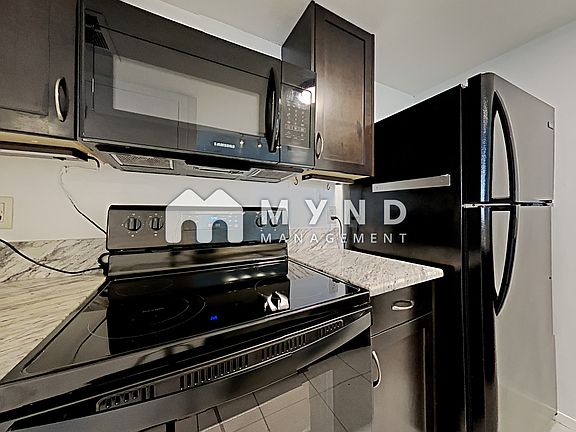 4th image of 2450 Ashdale Dr #D-107
