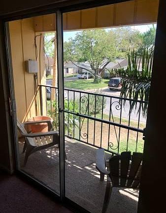 4th image of 415 E Upas Ave APT 1