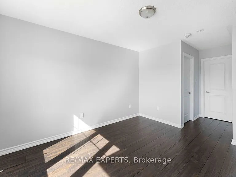 300 Remembrance Rd — Photo 15