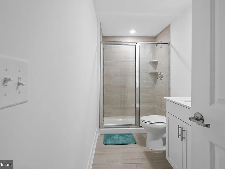 4 William Boyer Dr — Photo 56