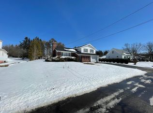 25 Wilkes Ave, Amsterdam, NY 12010