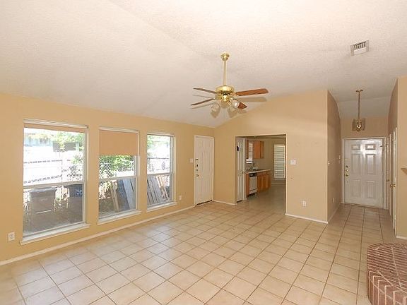 2nd image of 5905 Northfield Dr