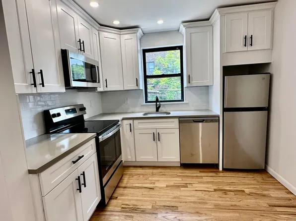 2468 Cambreleng Avenue image 1 of 14