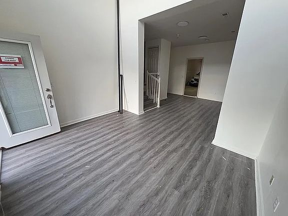 3rd image of 394 Hilton Rd #394