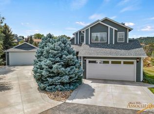 4807 Summerset Dr, Rapid City, SD 57702