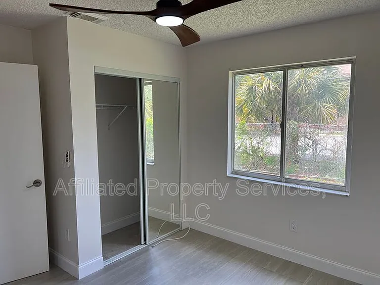 5214 Stacy St #20 — Photo 14