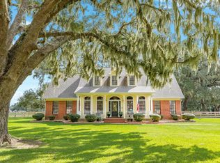 1619 Flintlock Ct, Angleton, TX 77515