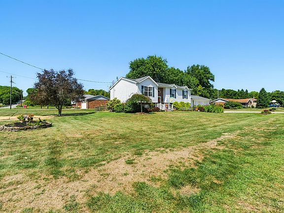 5th image of 4293 Jennifer Dr