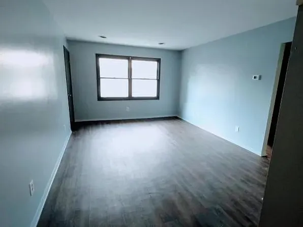 405 Milton St APT C, Valparaiso, IN 46385