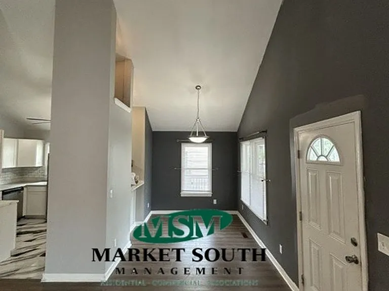 738 E Anderson St — Photo 20
