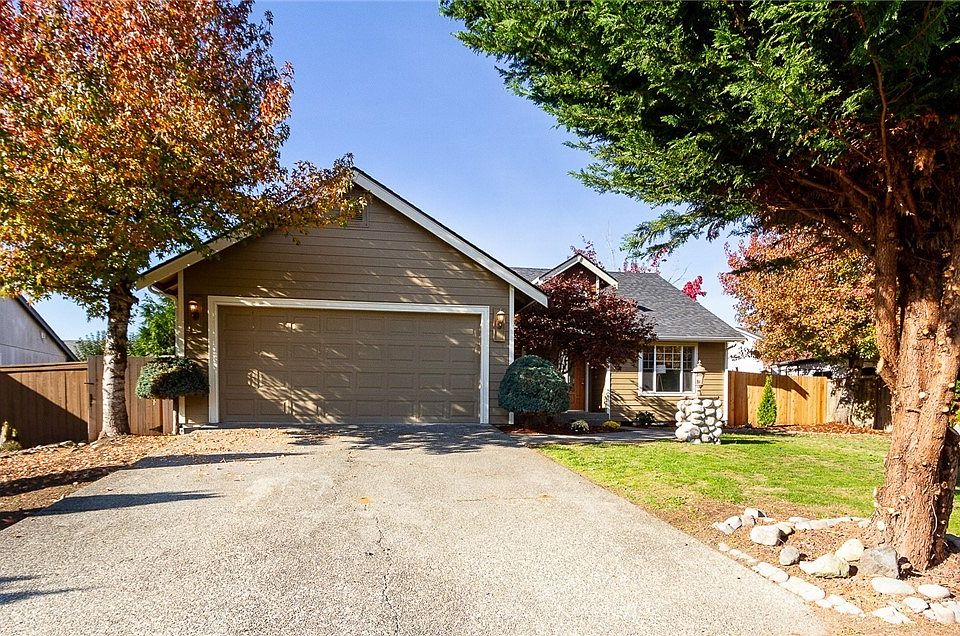 1st image of 20218 87th Ave E