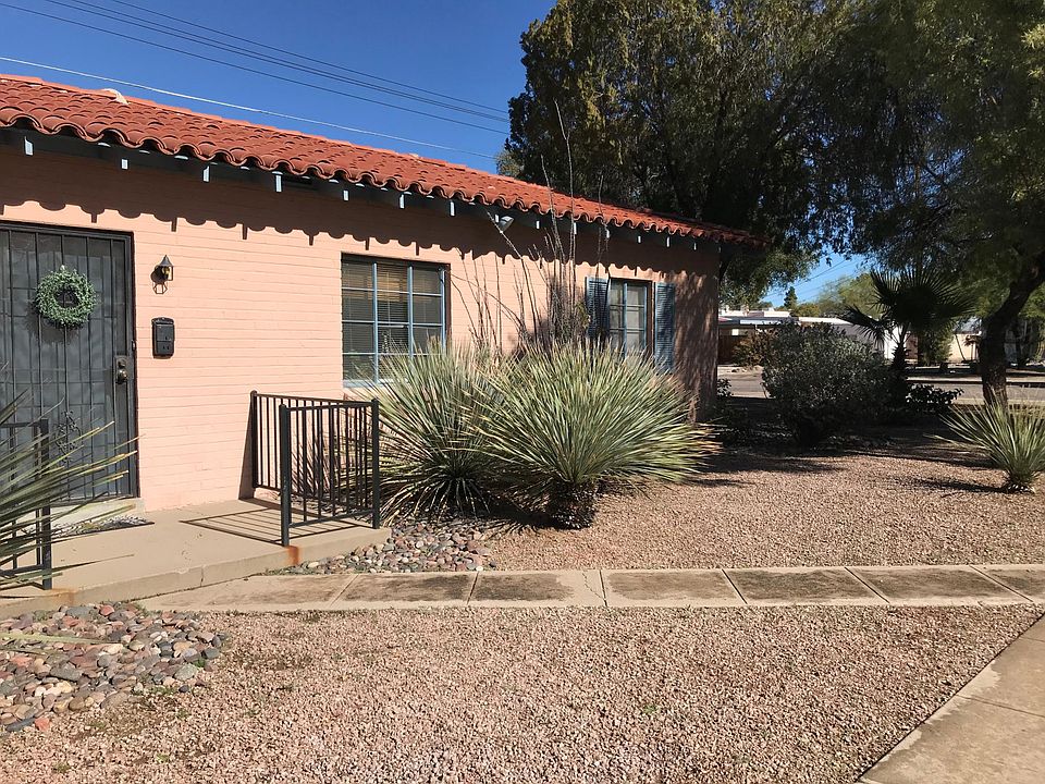 Front Entrance and Patio