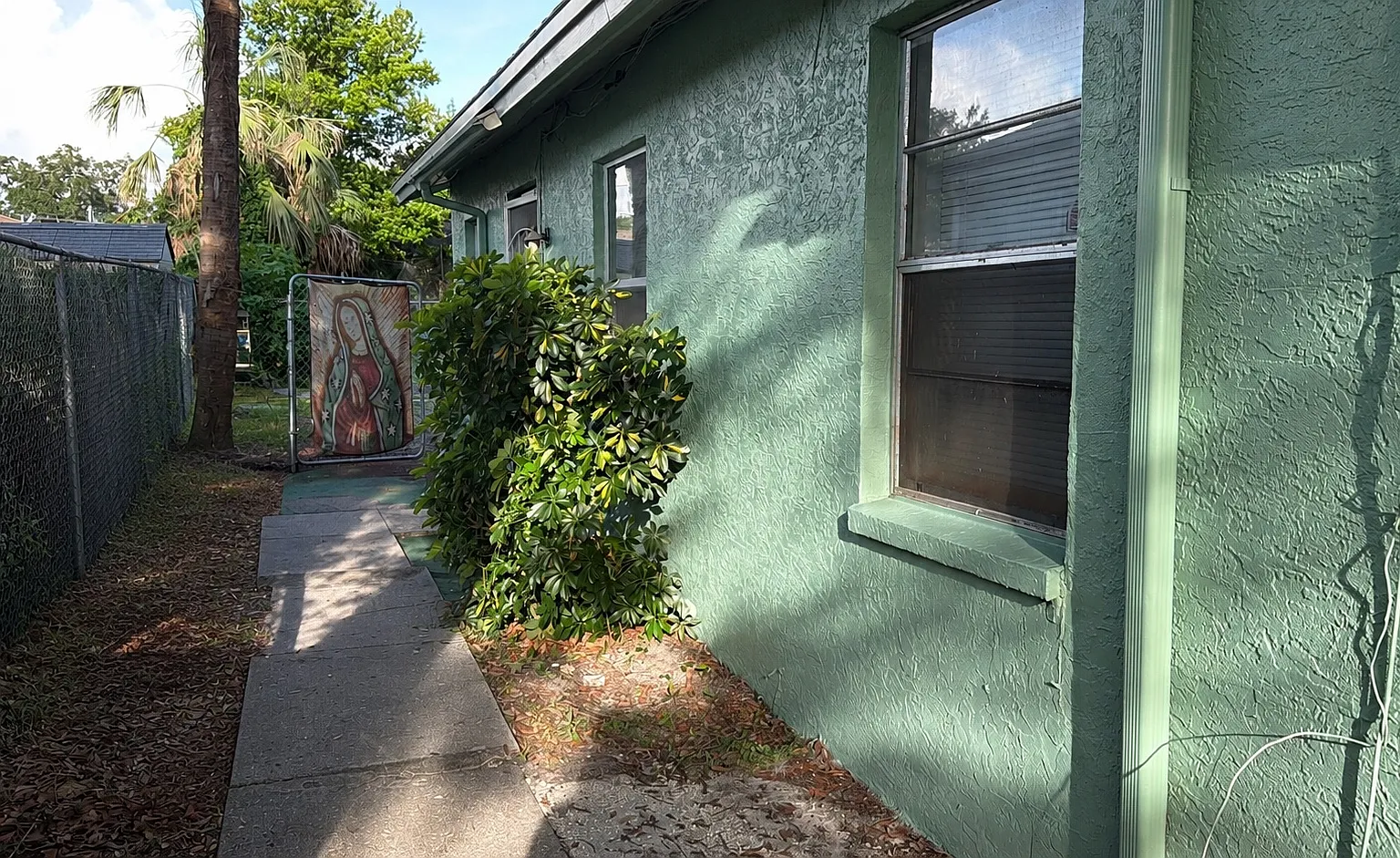2 bed, 850 sqft, $1,689 — Photo 2