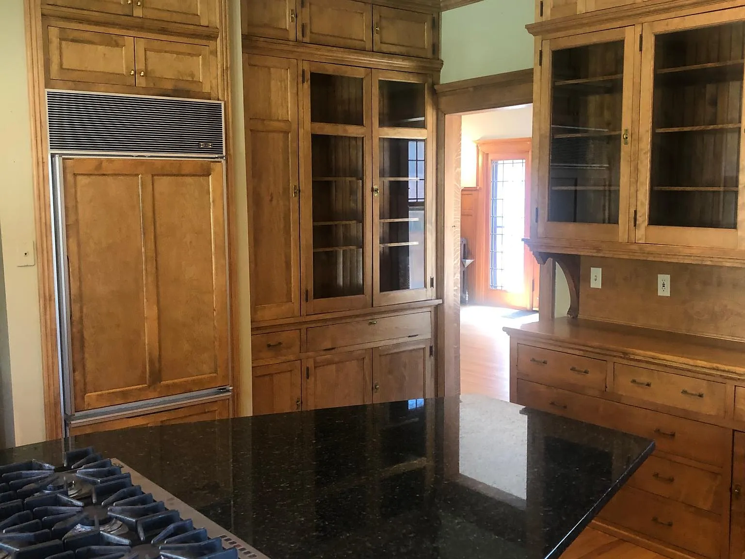 2115 N Lake Dr — Photo 1