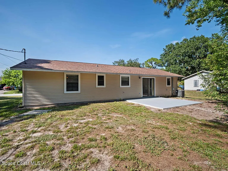 1328 Union St SE — Photo 26