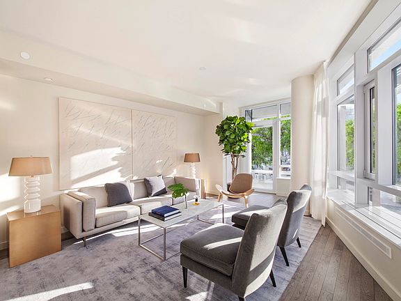 2nd image of 285 W 110th St APT 4G