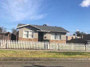 4589 E Illinois Ave, Fresno, CA 93702
