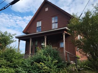 26 Capen Ave, Eastport, ME 04631