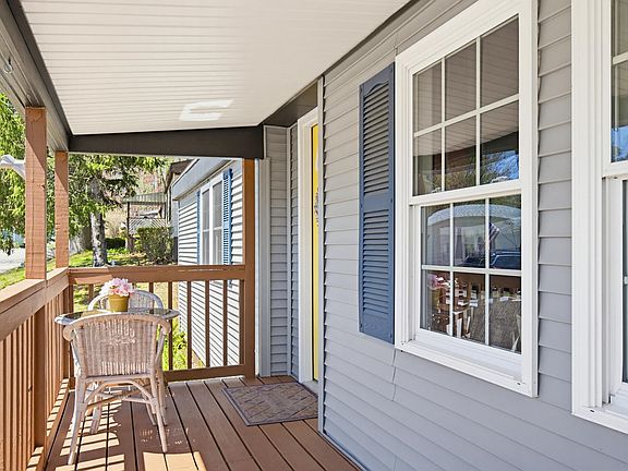 3rd image of 55 Roger Road