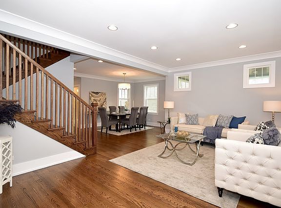 3rd image of 538 N Lombard Ave