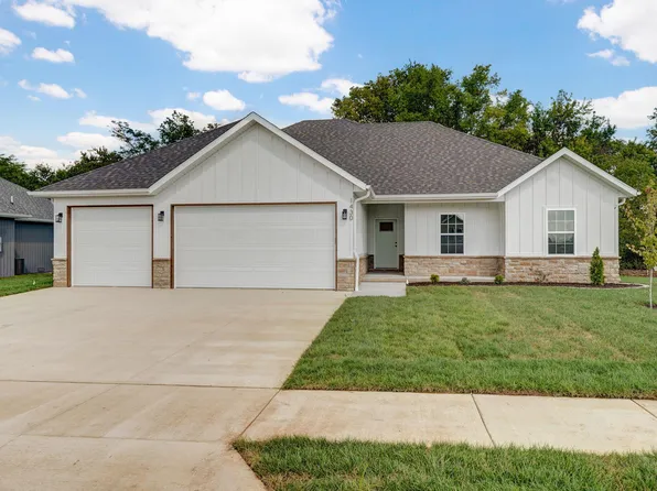 1430 N Collins Drive, Republic, MO 65738