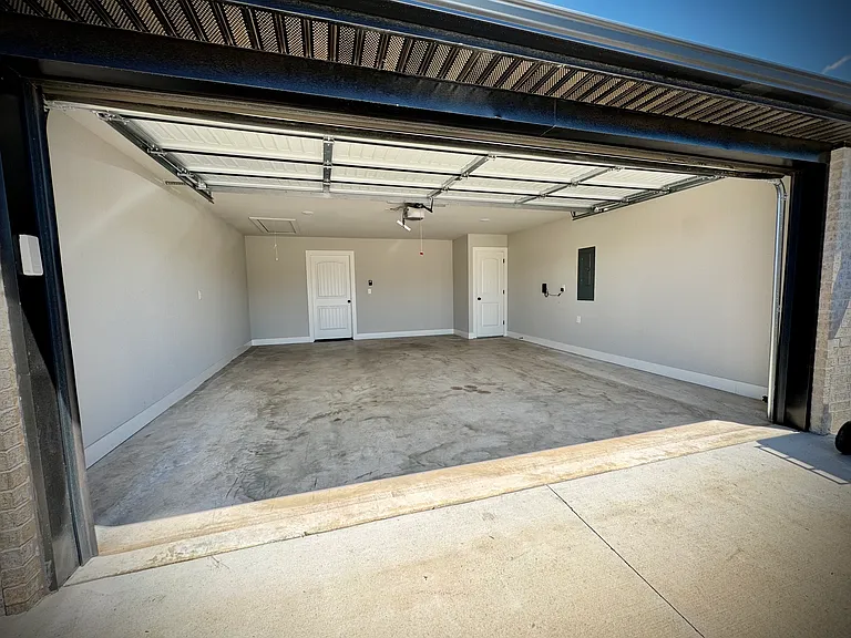 1903 E Hudson Dr — Photo 21