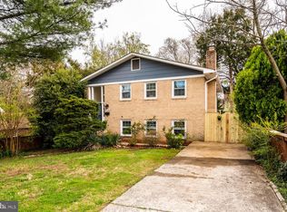 2620 12th St S, Arlington, VA 22204