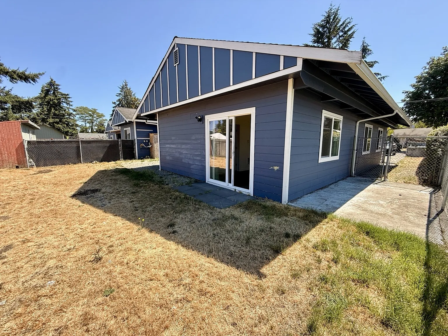 4 bed, 1463 sqft, $2,600 — Photo 2