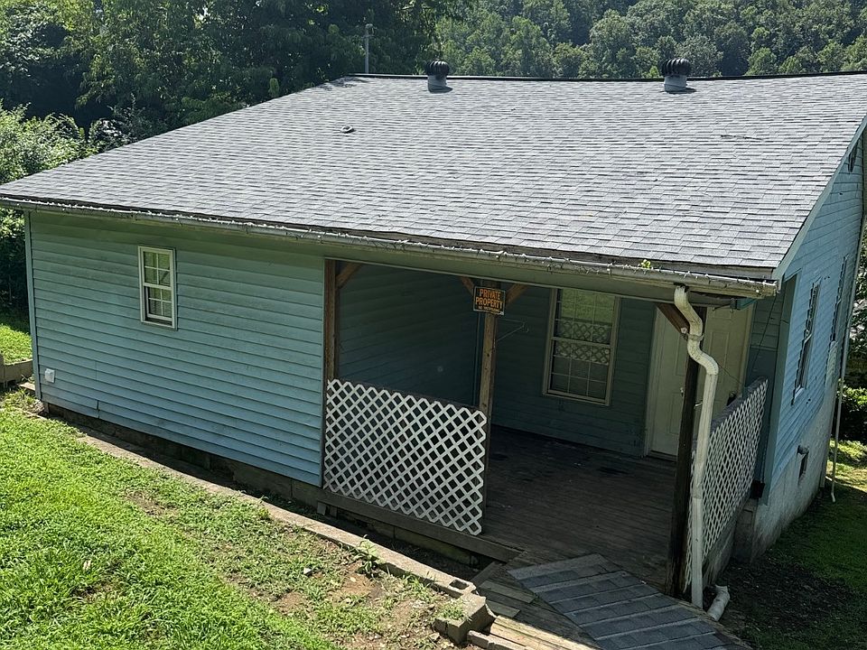 1st image of 9 Sky View Ave