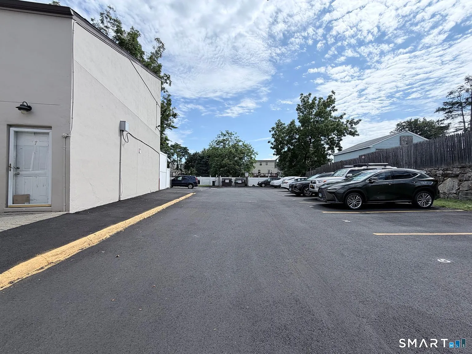 2 bed, 1.0 bath, 840 sqft, $3,000 — Photo 2