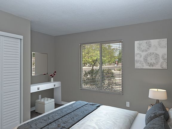 5th image of 8243 W Corrine Dr