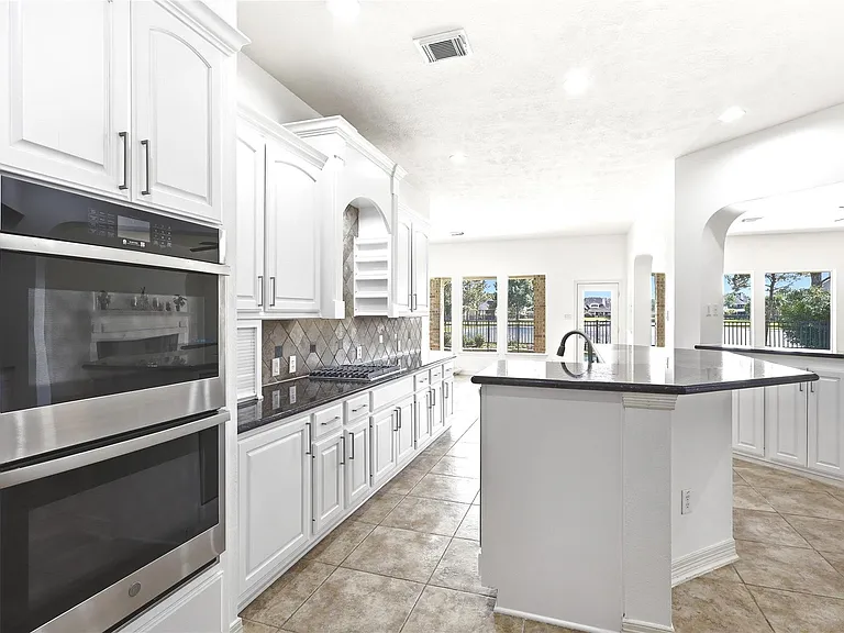 6915 Monarch Lake Ln — Photo 10