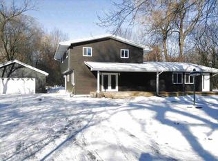 1325 E Gordonville Rd, Midland, MI 48640